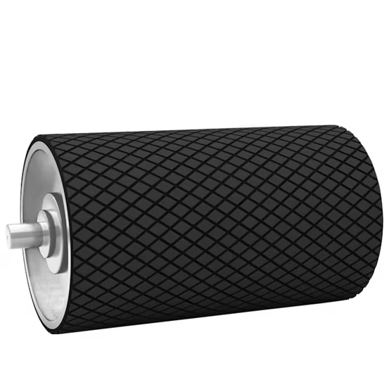 Conveyor drive pulley with diamond-pattern rubber lagging